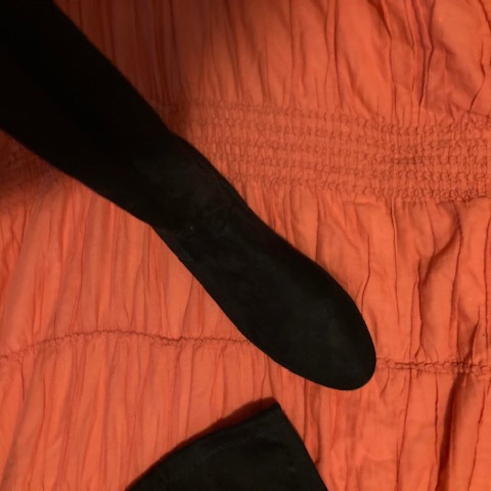 Boots - Picture 3 of 6
